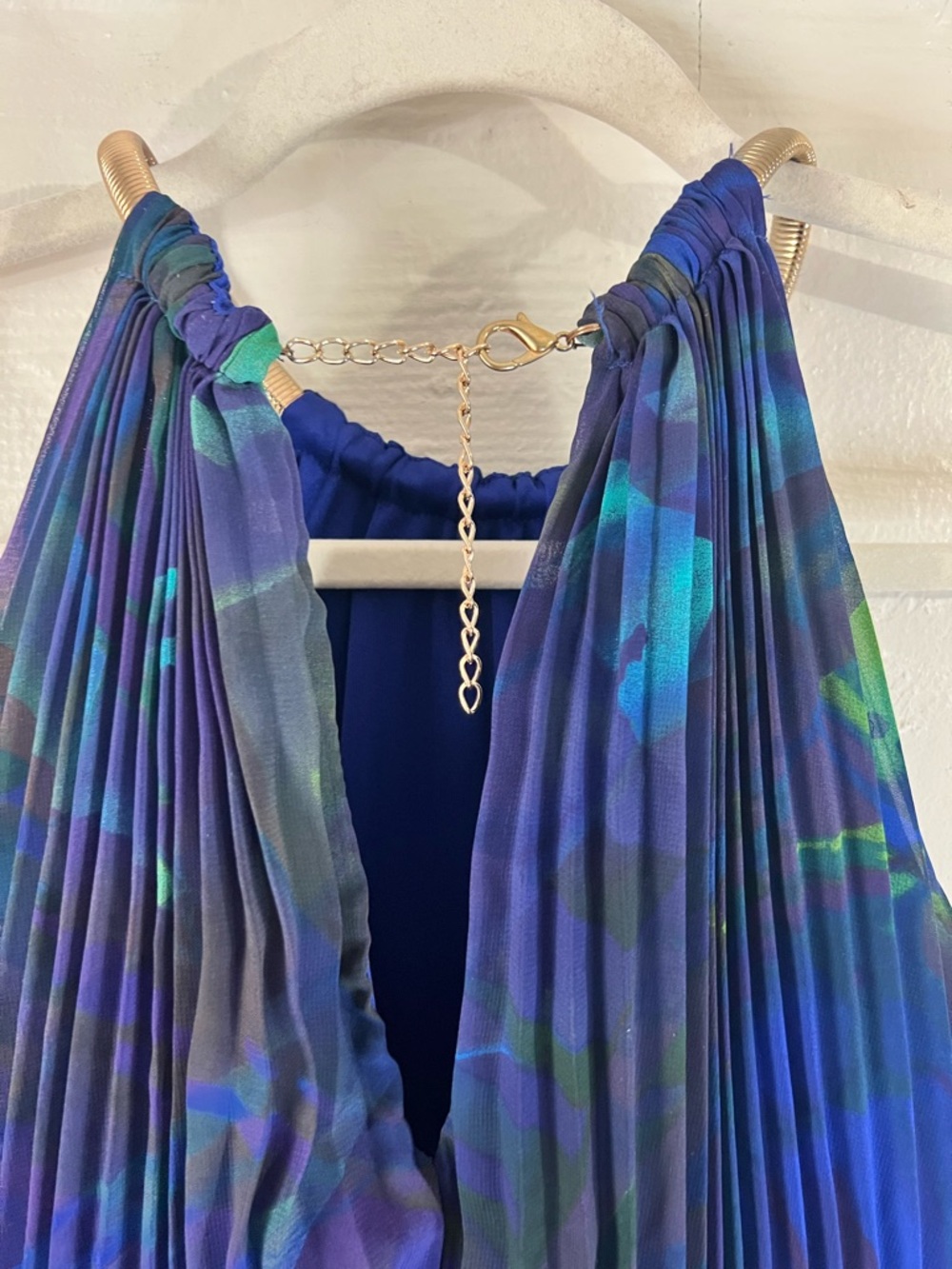 XSCAPE Pleated Blouson Halter Indigo Blue Dress w. Gold Snake Chain - Size 14P - Picture 8 of 14